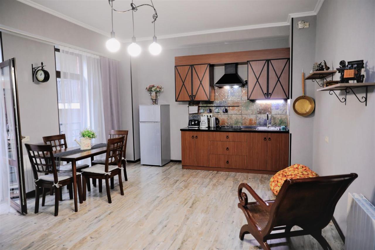 Avlabari Apartment - New One ティビリシ エクステリア 写真
