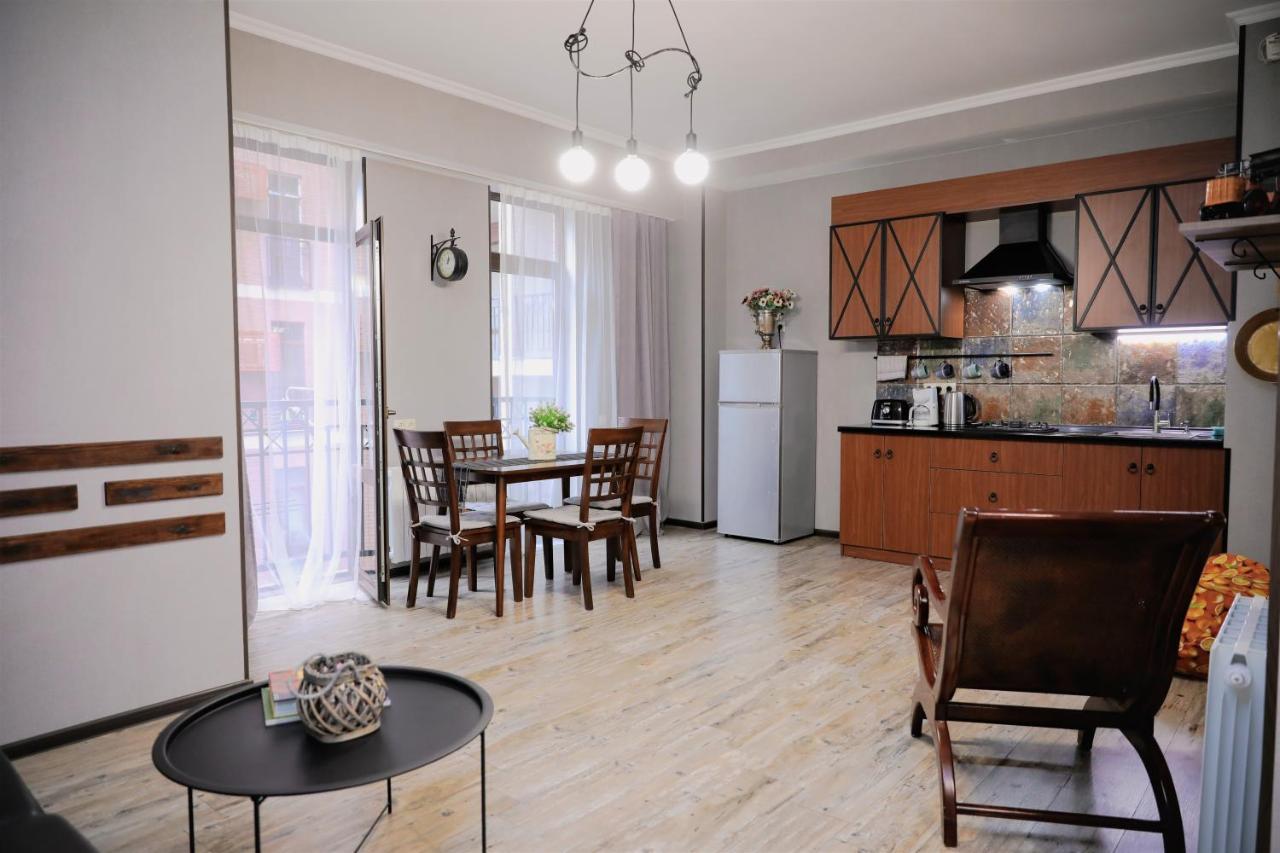 Avlabari Apartment - New One ティビリシ エクステリア 写真