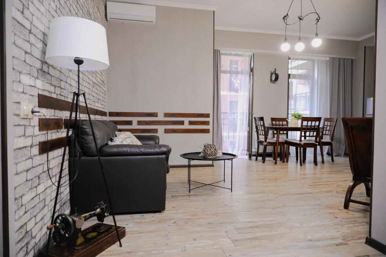 Avlabari Apartment - New One ティビリシ エクステリア 写真