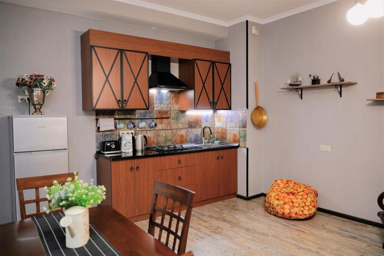 Avlabari Apartment - New One ティビリシ エクステリア 写真